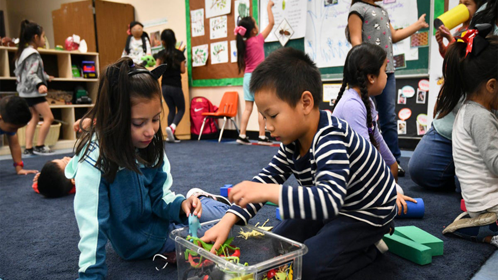 1 in 6 US kids now in poverty as stimulus cuts touted