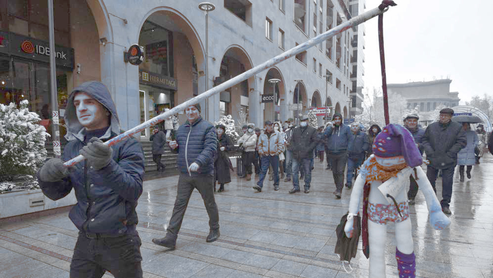Armenian protesters demand resignation of prime minister
