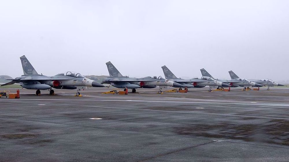 Taiwan scrambles jets after Chinese military exercises 