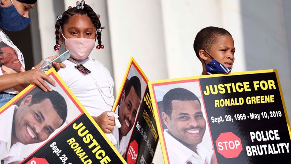 Louisiana police trooper kicked, dragged Black man who died in custody