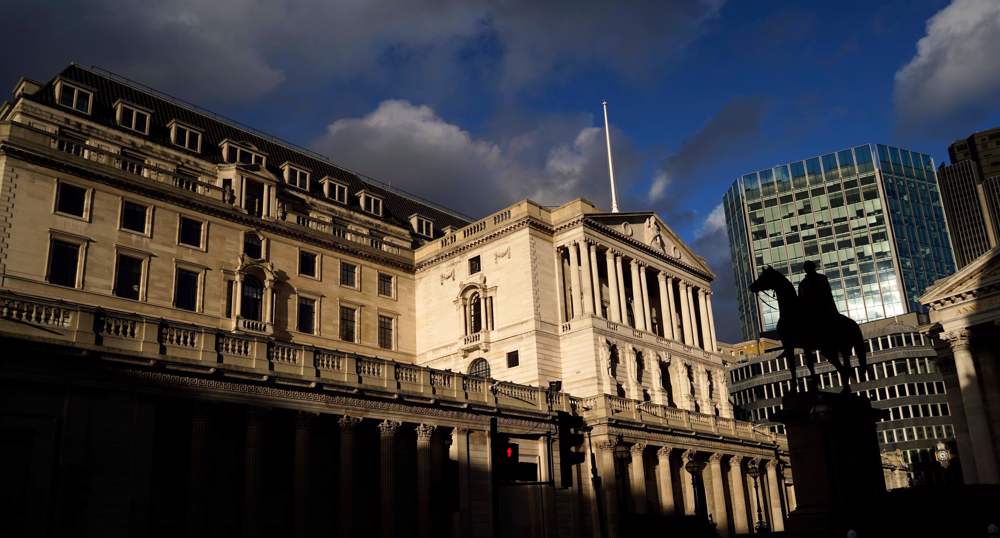 UK economy struggles to recover as businesses’ debt levels soar