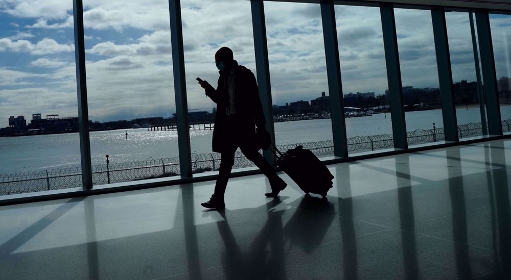COVID-stricken US airlines resuscitated amid plans to lay off thousands of workers