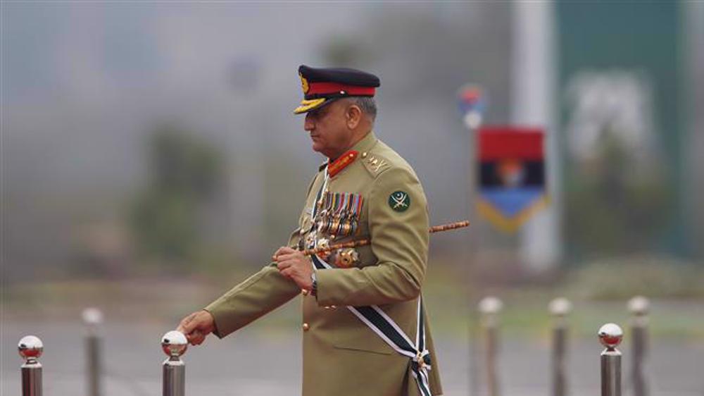 Pakistan army chief voices willingness to bury hatchet with India