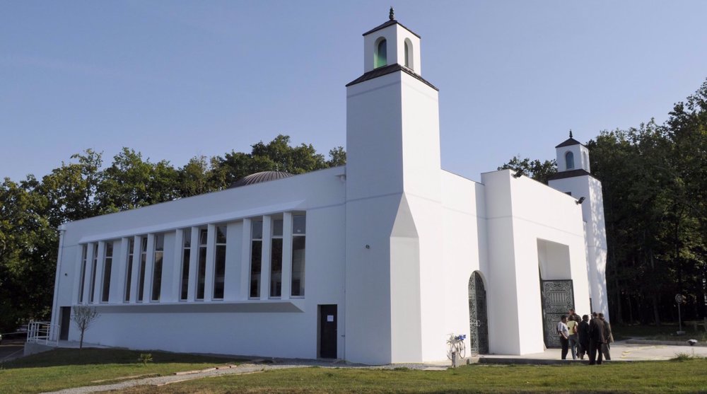 Attacks, threats target French mosques, Muslims amid rising Islamophobia