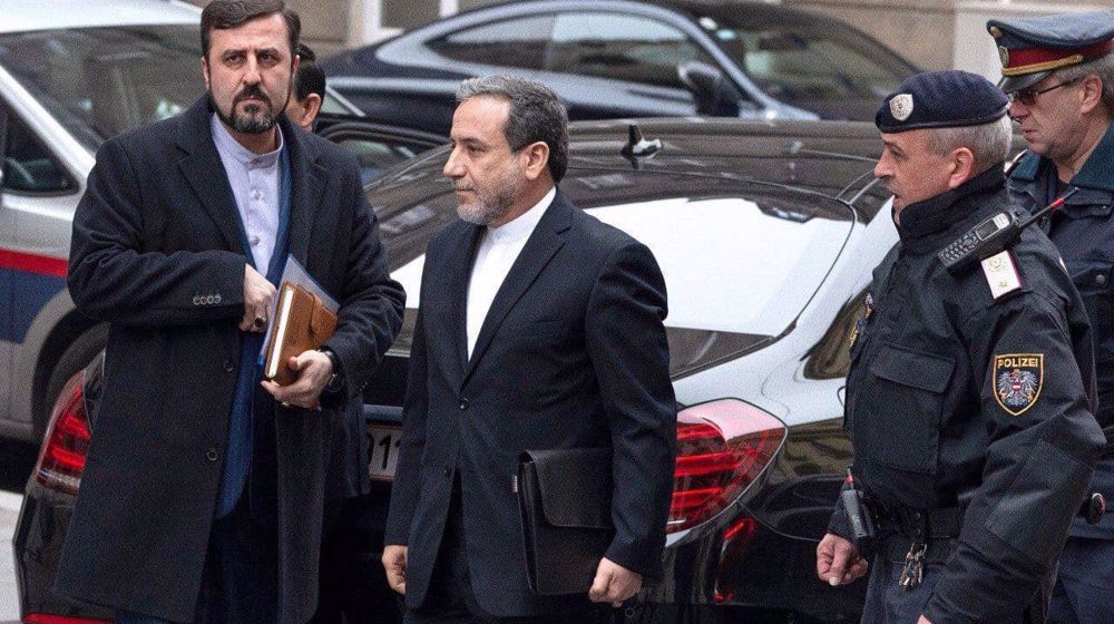 Iran to accept nothing but 'verifiable' removal of US bans, source tells Press TV