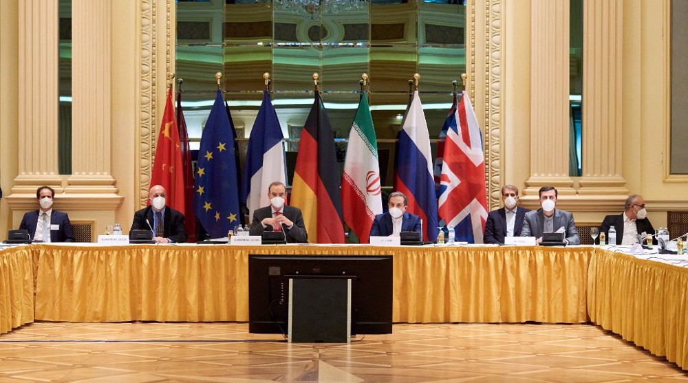 Top negotiator to Press TV: US must lift Iran sanctions all at once, in one step