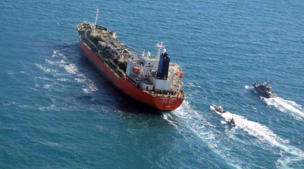 Iran releases South Korean oil tanker, captain held for pollution