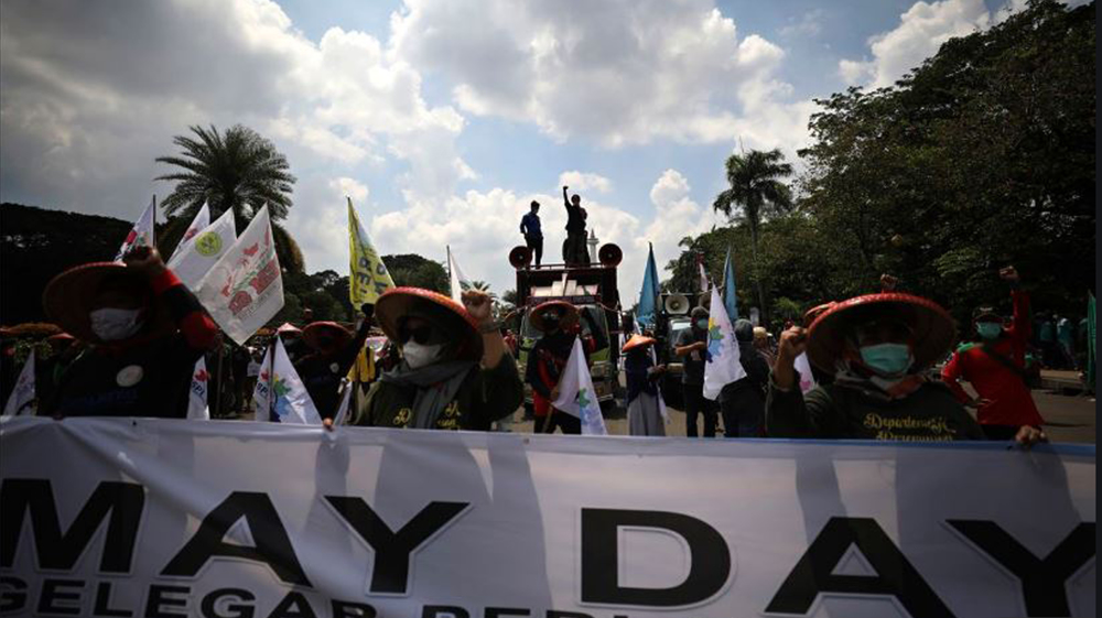 Chicago, birthplace of May Day, marches for workers