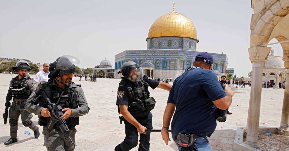 Israeli settlers storm al-Aqsa mosque amid de-escalation efforts
