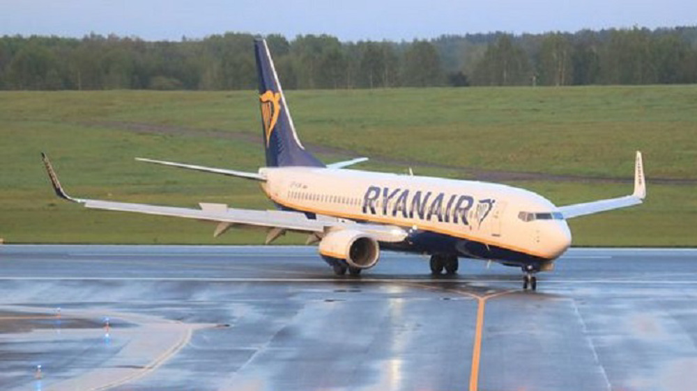 UK tells airlines to avoid Belarus as relations collapse