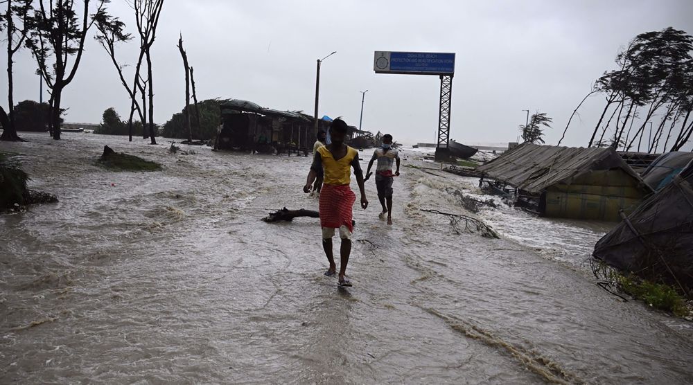 Cyclone Yaas batters eastern India, 1.2 million seek shelter