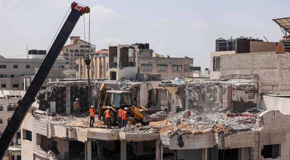 Prolonged power cut forces Gaza municipalities to drain sewage into sea