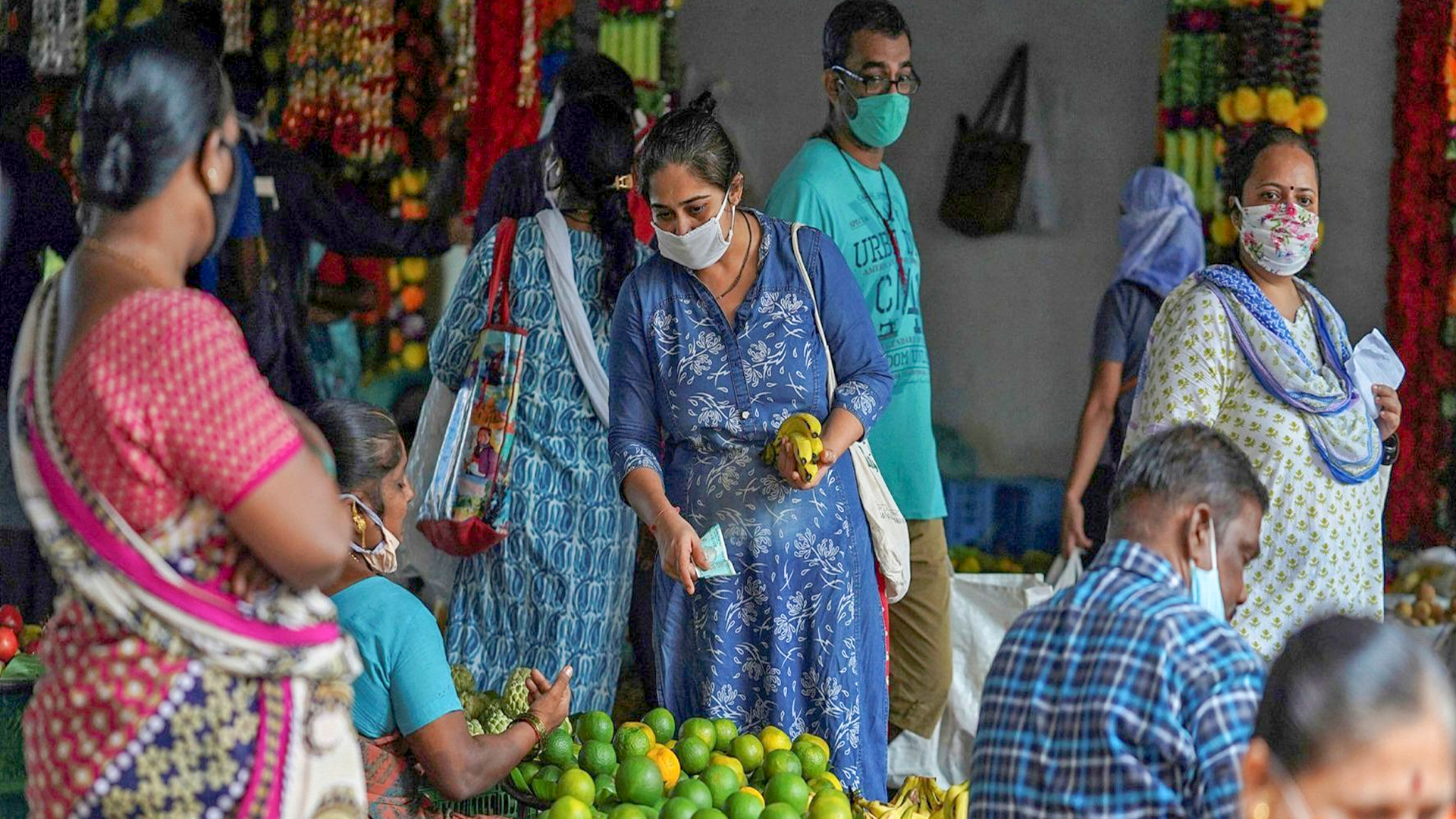 Covid-19 toll on Indian economy deepens, jobs crisis worsens