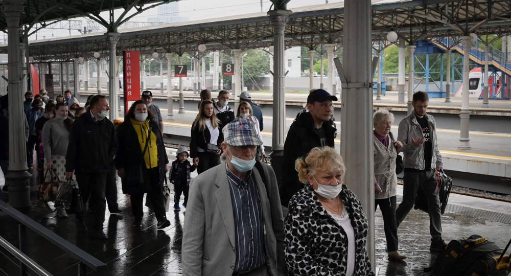 Moscow to give away free cars to spur people to get COVID vaccine