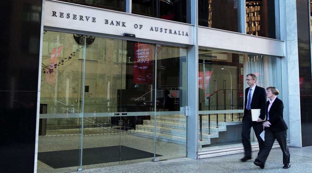 Australian banks, US airlines hit by global Internet outage