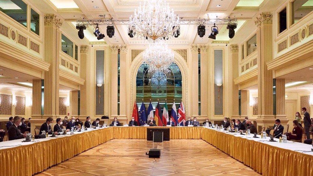 US refusing to fully remove Iran sanctions after 6 rounds of talks: Sources tell Press TV