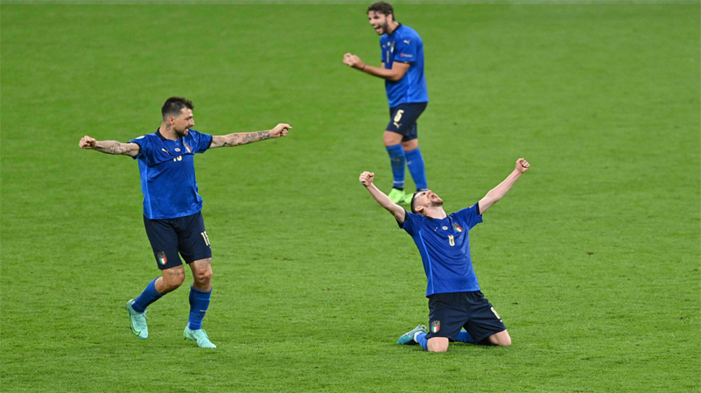 TOPSHOTS-TOPSHOT-FBL-EURO-2020-2021-MATCH37-ITA-AUT