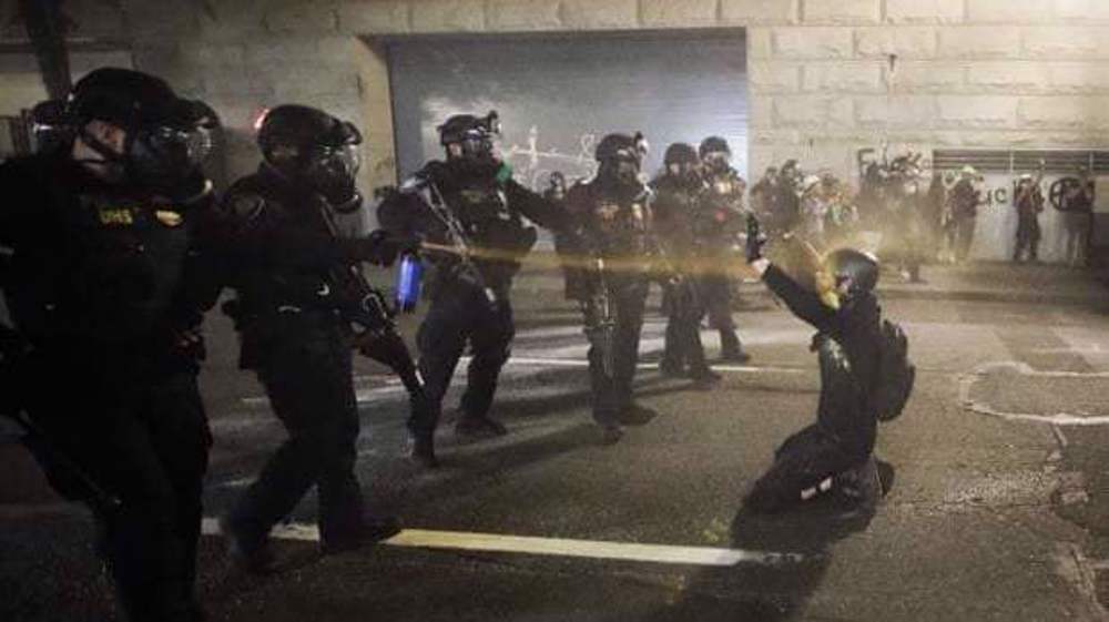 US cops fired for association with extremist groups keep their job: Report