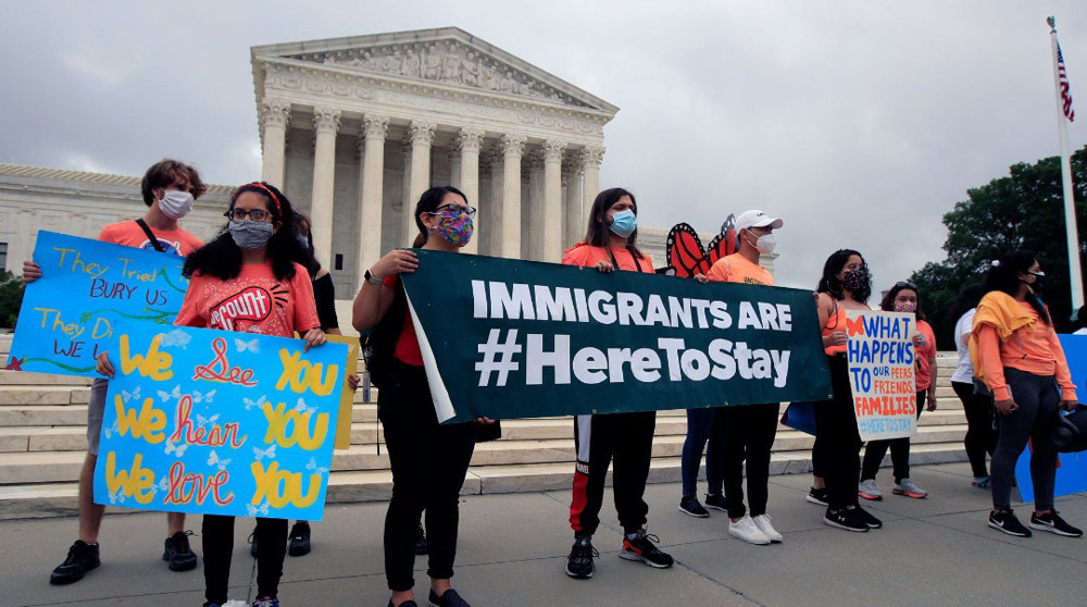 US Supreme Court rules against residency for some migrants