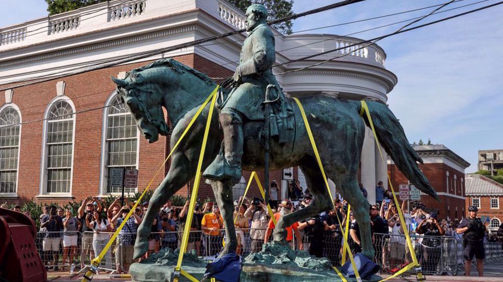 Charlottesville removes Confederate statue at center of deadly 2017 protest