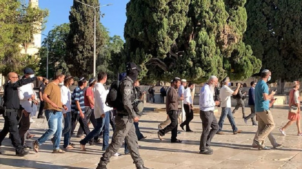 Palestine pres. spox: Israel dragging region into religious war through al-Aqsa incursions