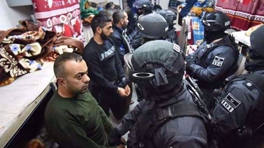 Israeli guards put 4 hunger striking Palestinian inmates in solitary confinement