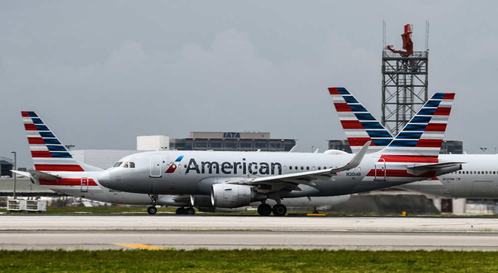 American Airlines warns about jet fuel shortages around US, asks pilots to save