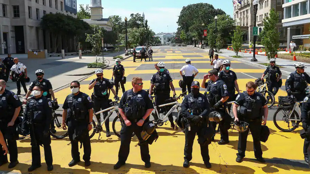  Washington DC mayor calls for police fund hike as murders, violence increase