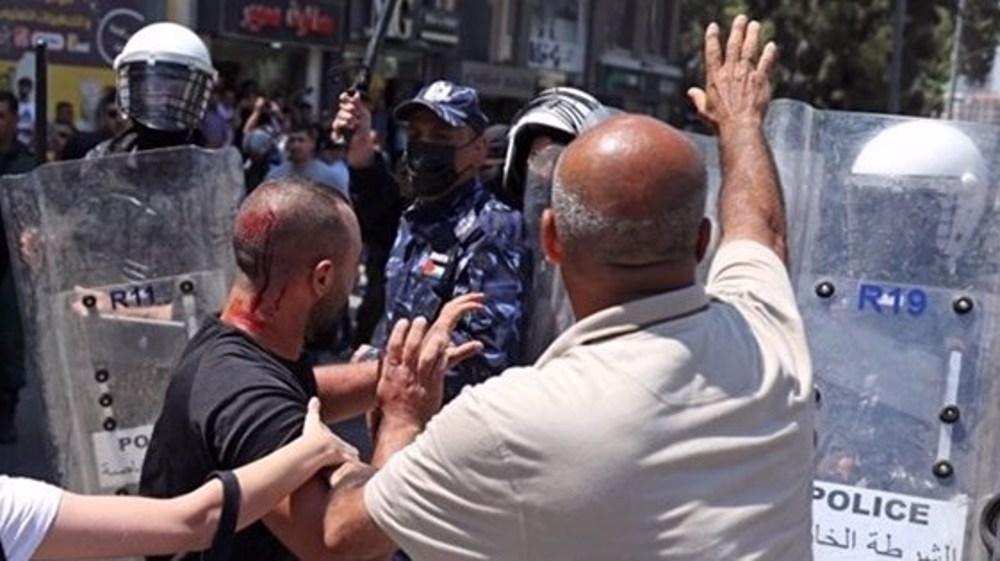 PA forces’ violent crackdown compounds Israeli aggression against Palestinians
