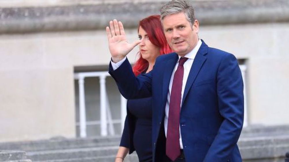 ‘Complete lack of trust’ in Boris Johnson, claims Keir Starmer