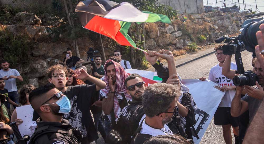  Palestinians condemn Israel’s settlement expansion in occupied territories