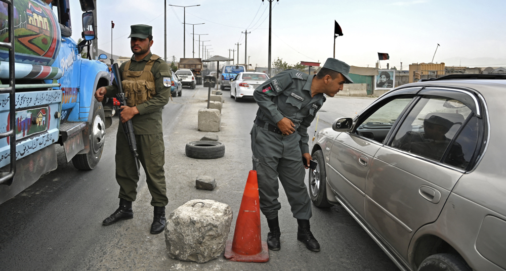 Afghan president vows to remobilize forces in face of Taliban surge