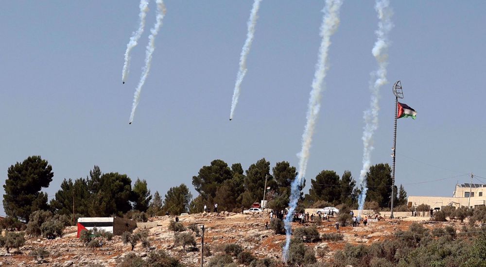 Israeli forces attack Palestinian protesters in West Bank