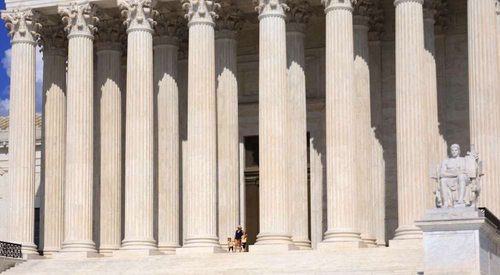 US court blocks reinstatement of Trump-era immigration policy