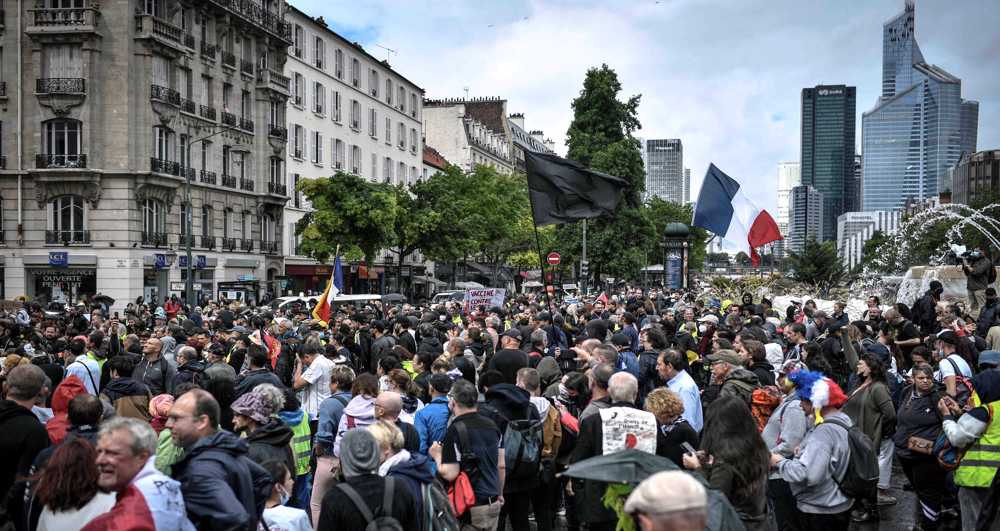 France, Italy gripped by mass protests over new COVID rules