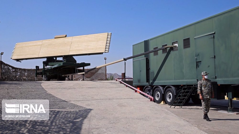 Iran air defense unveils 3D radar that can intercept 300 targets at once