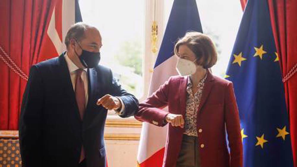 Paris cancels French, UK defense ministers’ meeting amid submarine row