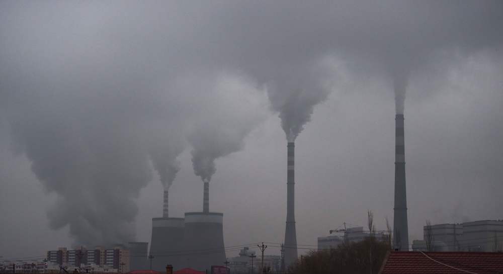 WHO says air pollution kills 7mn a year, toughens guidelines