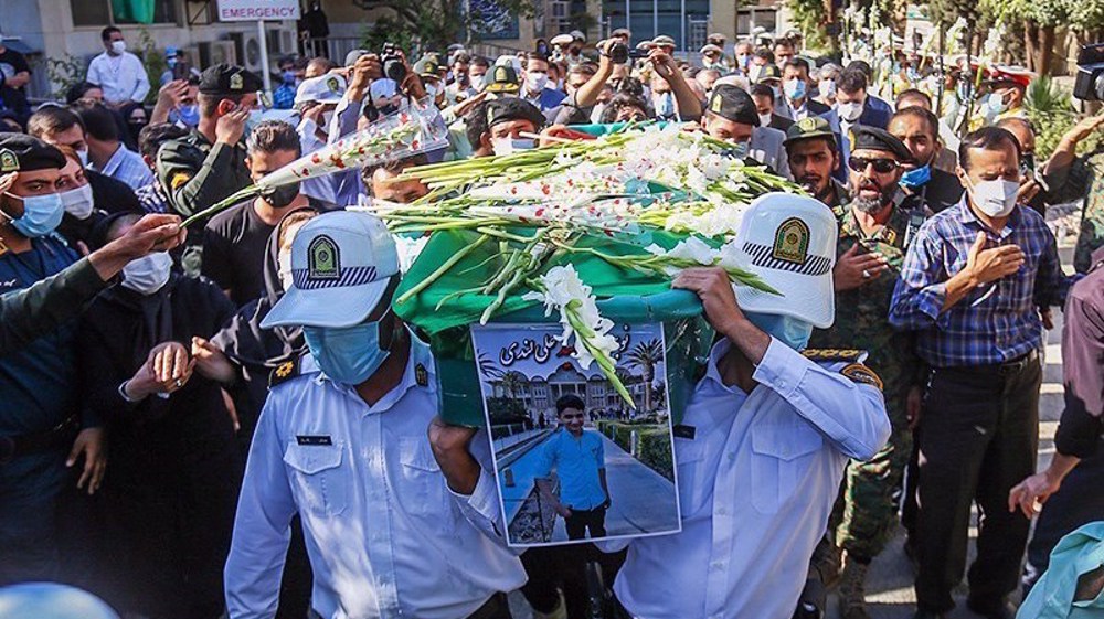 Leader agrees to attribute title of martyr to young Iranian hero