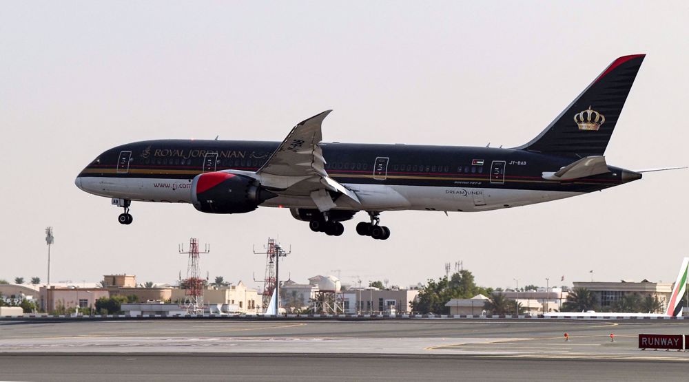 Jordan reopens border, to resume Syria flights for first time in decade