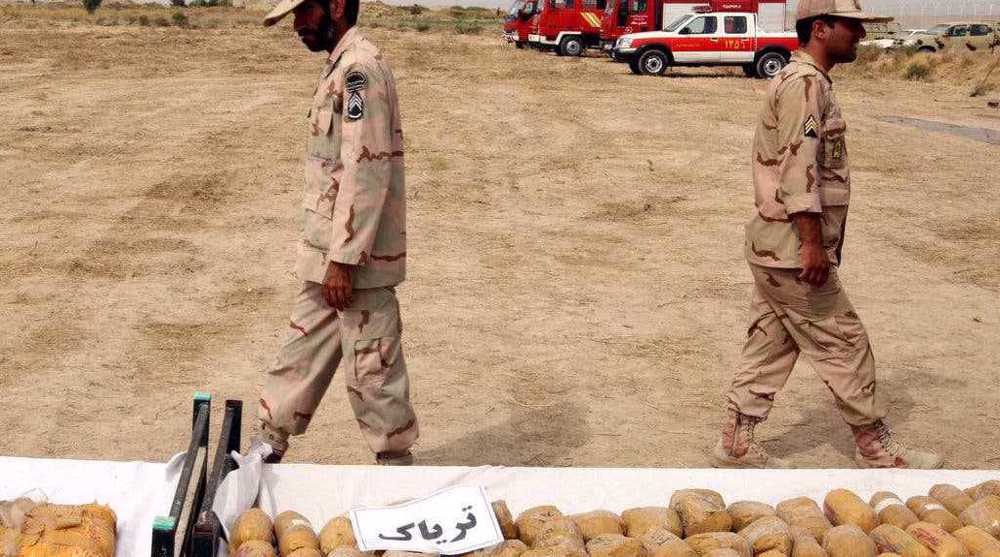 Iranian forces bust intl. drug smuggling cell near border