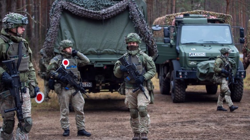 UK supplying Ukraine with anti-tank weapons, US to provide 'lethal arms' 