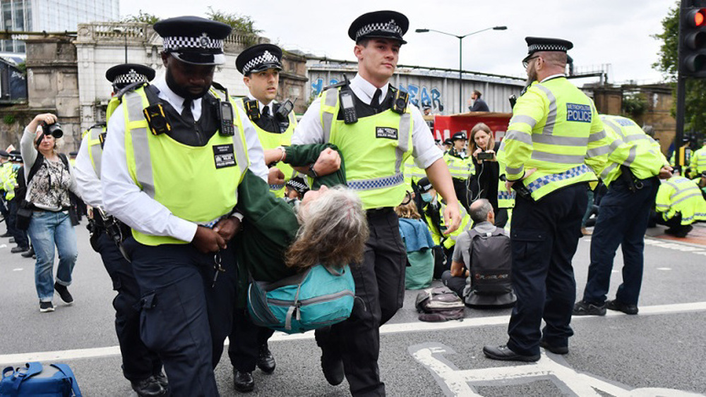 UK: from democracy to autocracy