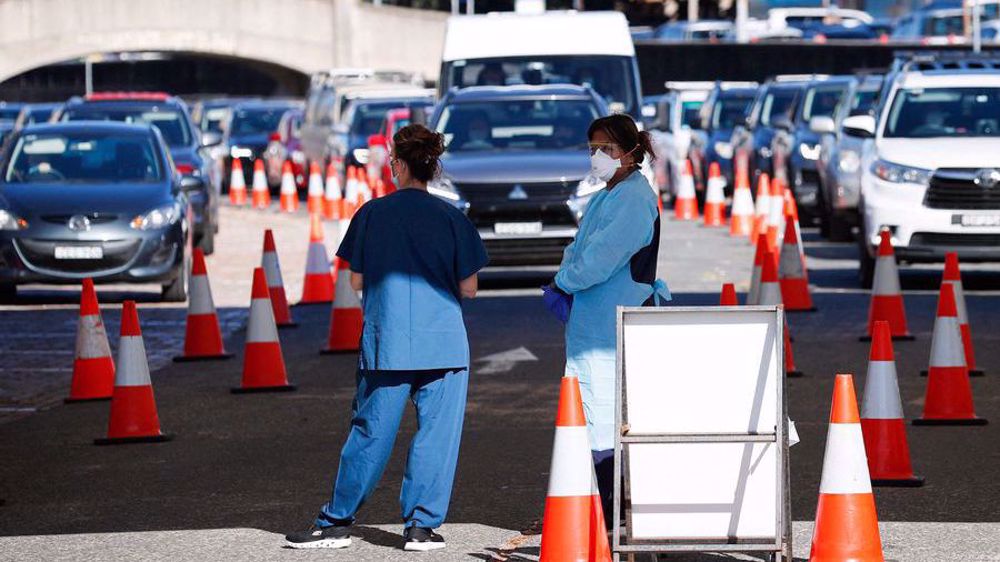 Australia suffers deadliest day of pandemic amid rise in Omicron cases