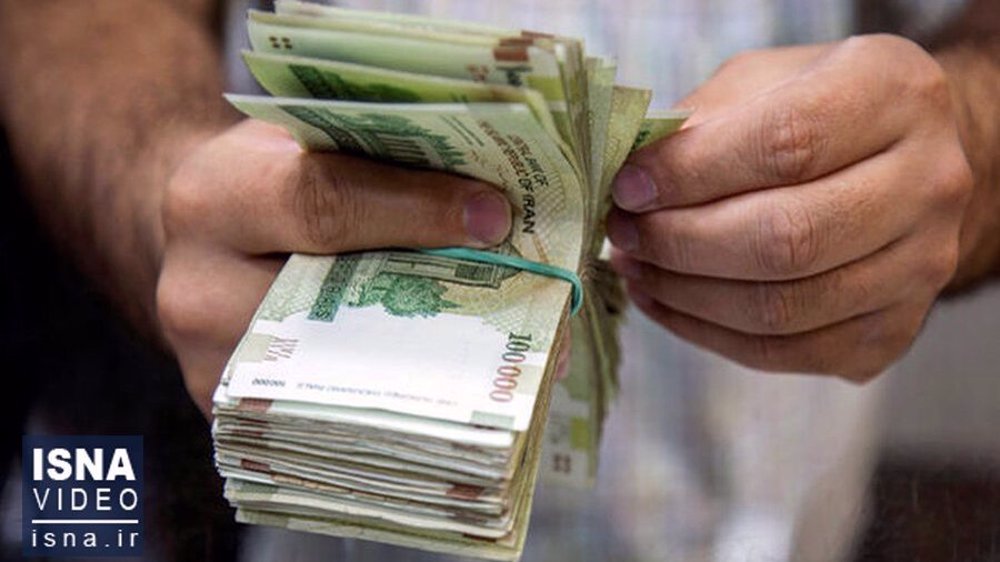 Iran starts offering collateral-free loans to employees