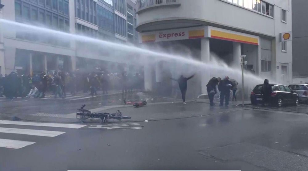 Protest over COVID-19 measures turns ugly in Brussels
