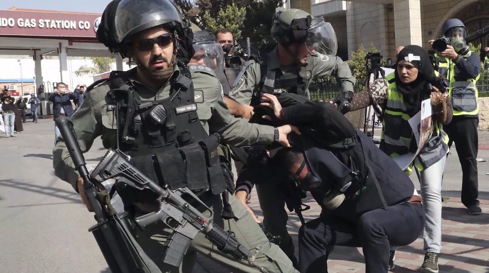 MEPs urge Israel to ensure Palestinian journos’ freedom of movement