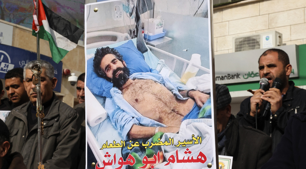 Israeli forces crack down on pro-hunger striker protest