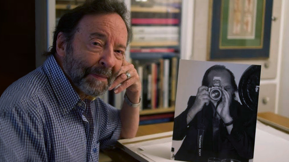 Death of photographer on cold streets of Paris shocks world