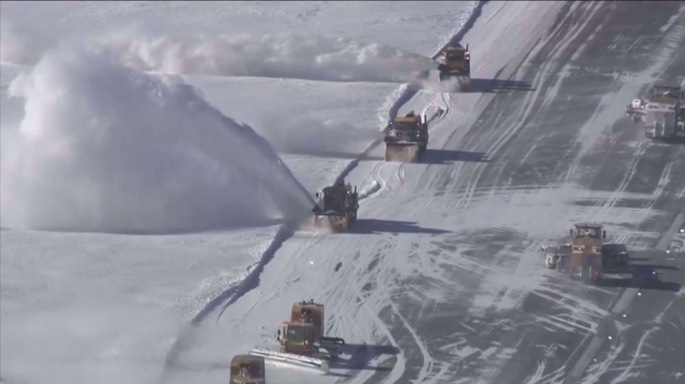 About 1400 US flights canceled after winter storm in Northeast